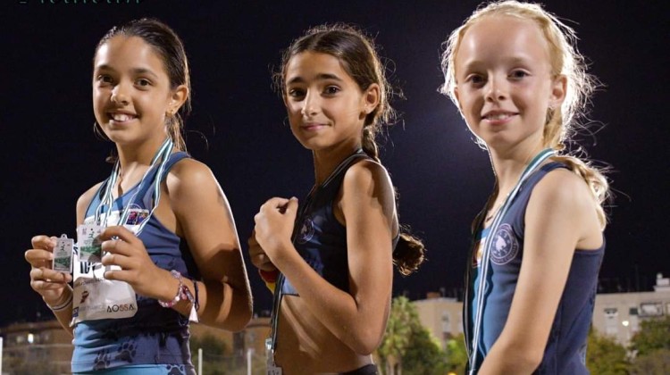 Alba Estévez Fernández, Daniela Chaves Ivascu y Laura Gómez Cardador