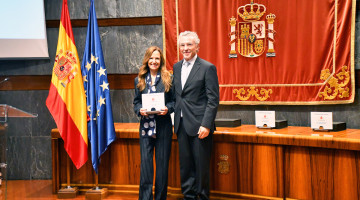 Blas García recogiendo el premio