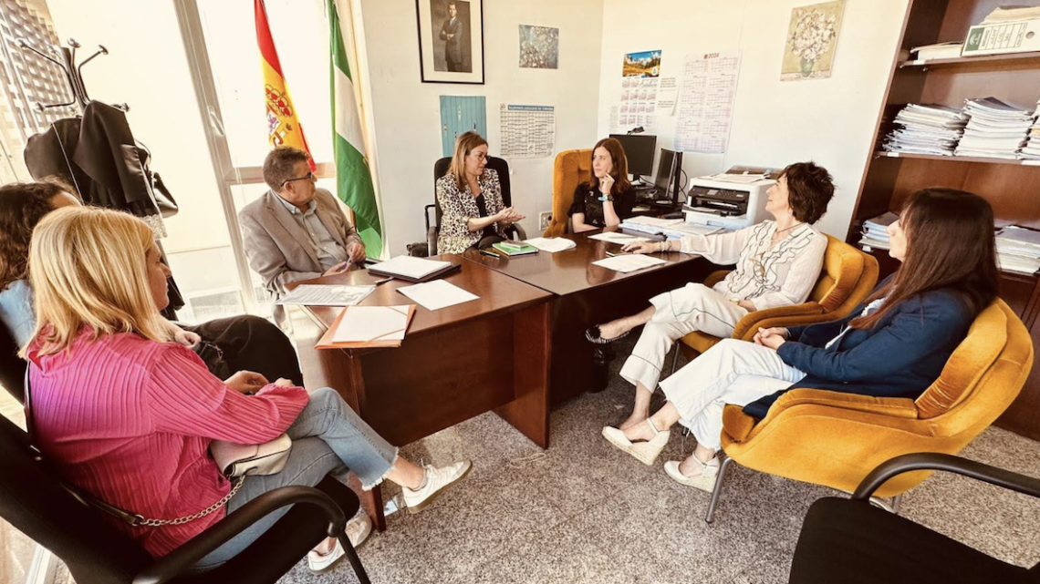 Reunión mantenida por la delegada de Justicia