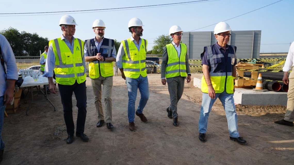 El consejero de Agricultura visitó las obras de la depuradora