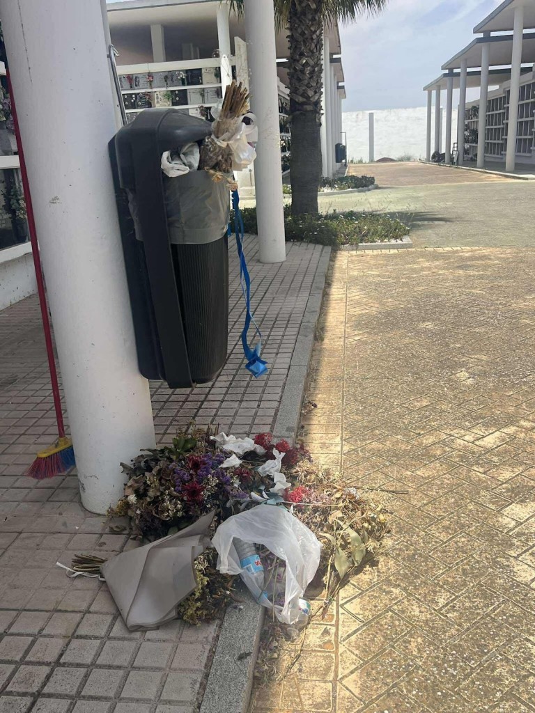 papeleras_cementerio