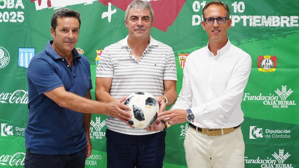Manolo Sanchís junto a Santiago Cabello y Agustín Cantero