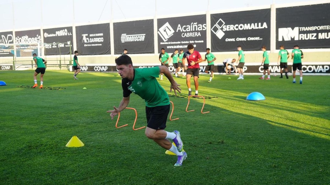 El Pozoblanco, en un entreno de la pretemporada