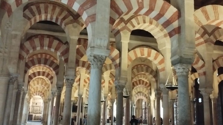 Interior de la Mezquita de Córdoba. Foto: Juan Aperador