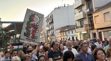 Centenares de personas piden en Pozoblanco el fin del genocidio en Palestina