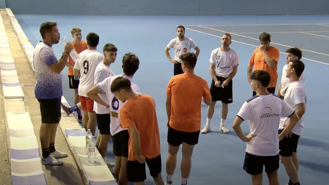 Los jugadores del Pozoblanco Fútbol Sala durante un entrenamiento