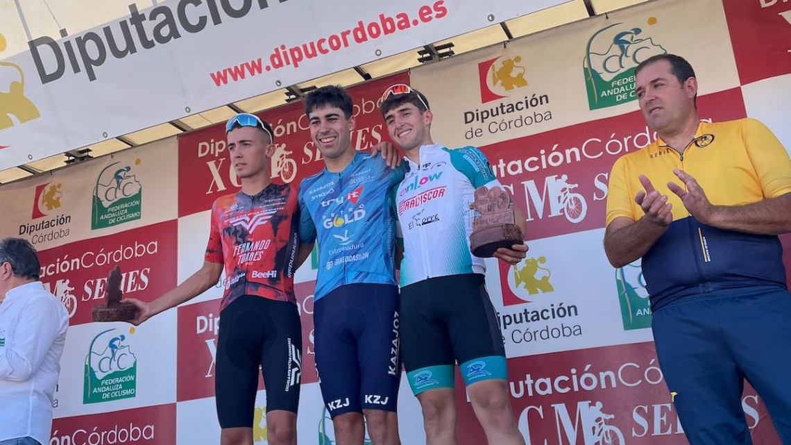 Álvaro Gómez y Pedro Lunar en el pódium