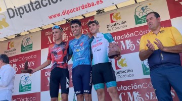 Álvaro Gómez y Pedro Lunar en el pódium