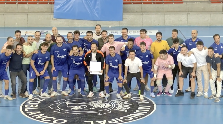 Tete recibió el homenaje de sus compañeros