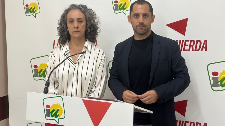 IU ha denunciado la pérdida de expediente de dependencia por parte de la Junta de Andalucía