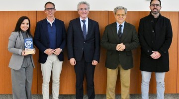 La Fundación Prode hizo entrega del reconocimiento al presidente de la Diputación, Salvador Fuentes