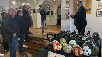 Antonio Arévalo presentando los detalles del museo