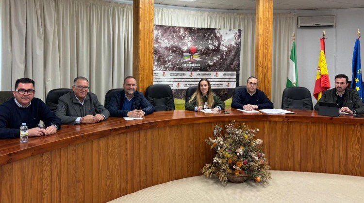 Primera Junta de Gobierno de la Mancomunidad con Celia Valverde como presidenta