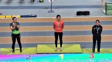 Lydia Estévez en el pódium del Andaluz Absoluto