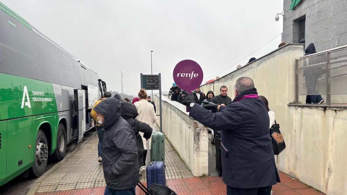 El plan alternativo para conectar Andalucía con Madrid ha tenido a la estación de Villanueva de Córdoba como epicentro