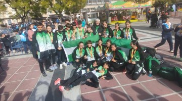 Las selecciones andaluzas sub 16 con los atletas de la comarca