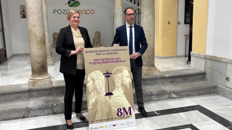 Marisa Sánchez y Santiago Cabello presentado la campaña por el 8M