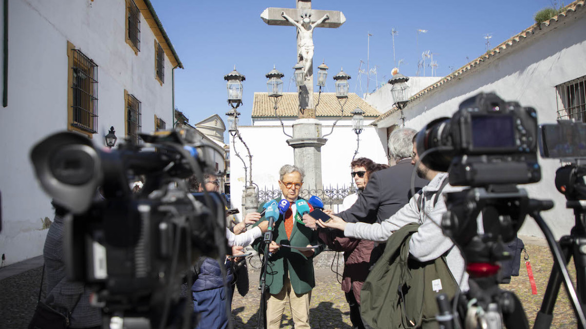 Salvador Fuentes durante la presentación de las ayudas