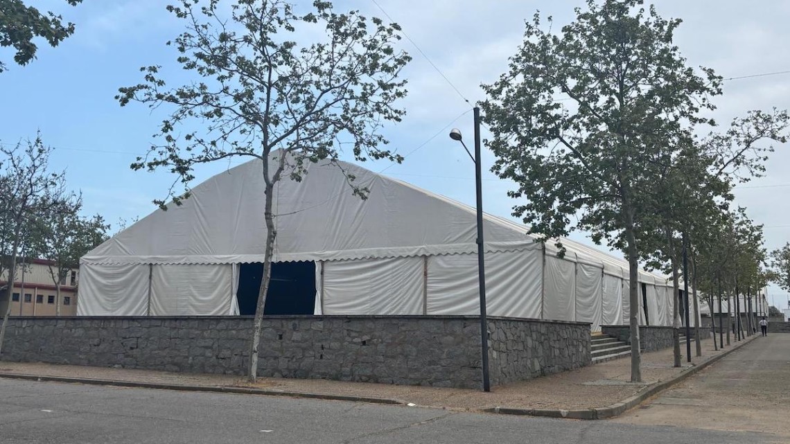 Preparativos para la Feria Agroganadera y Agroalimentaria de Los Pedroches en el recinto ferial de Pozoblanco