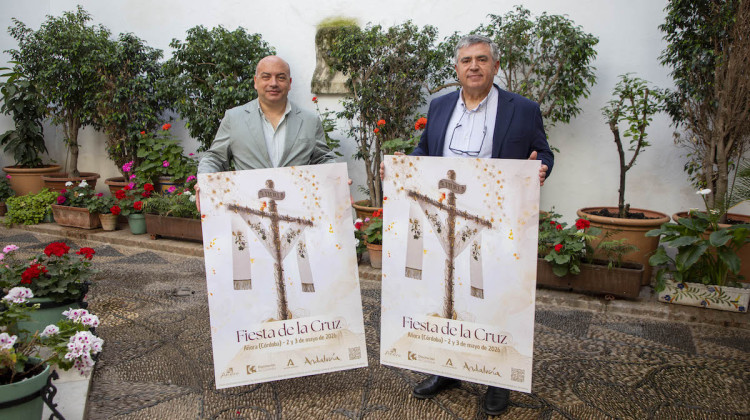 Gabriel Duque y Bartolomé Madrid en la presentación de la Fiesta De la Cruz de Añora