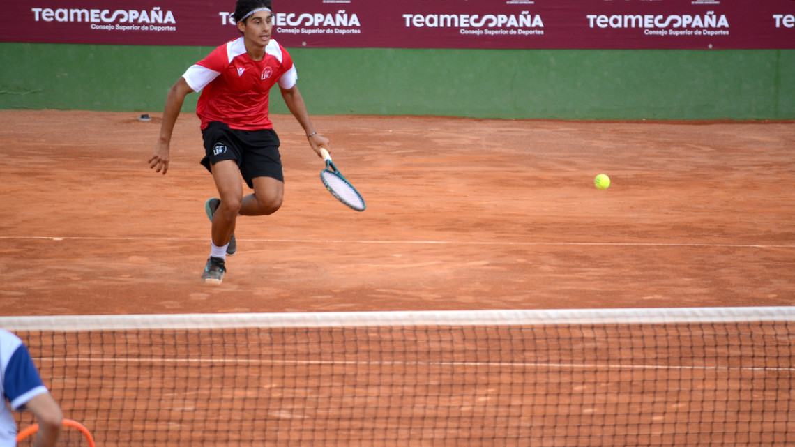 Alejandro López durante el campeonato
