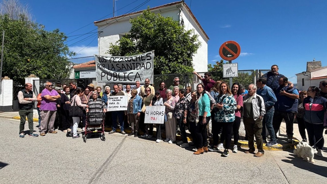 Vecinos frente al consultorio
