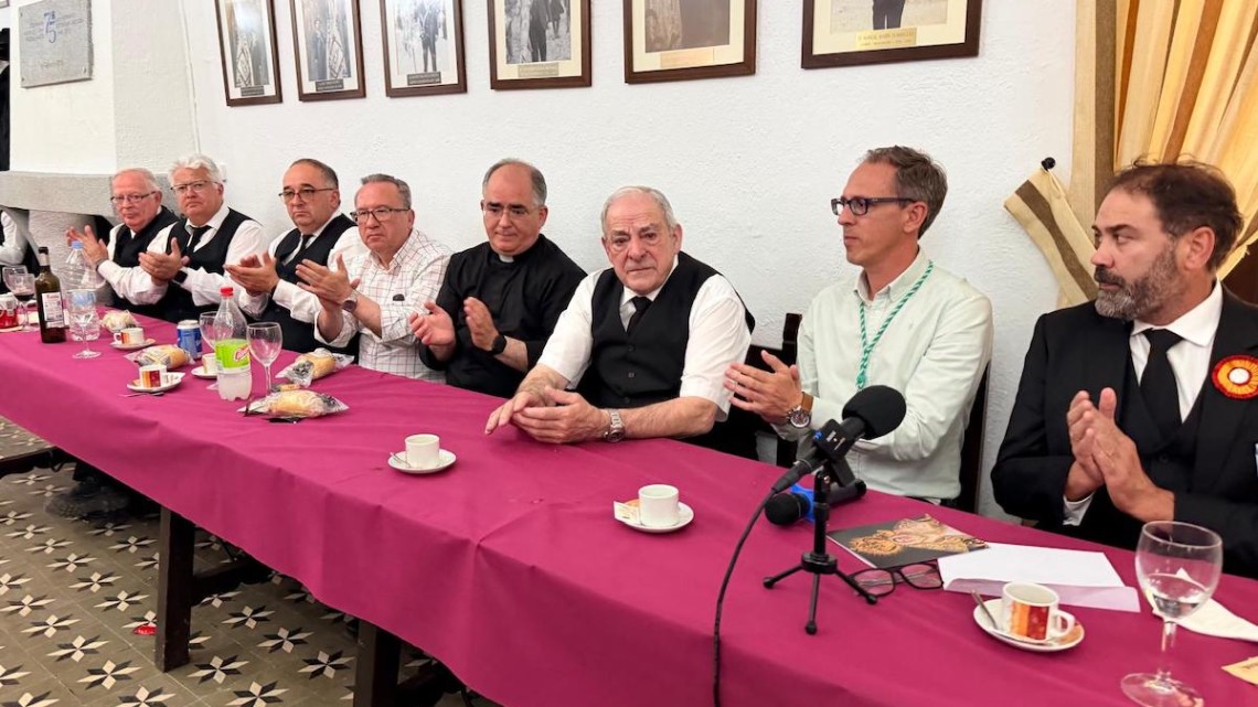 Juan García ha dimitido y se inicia el proceso electoral