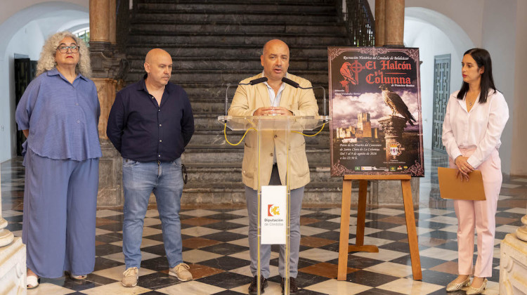Presentación de la obra El Halcón y la columna