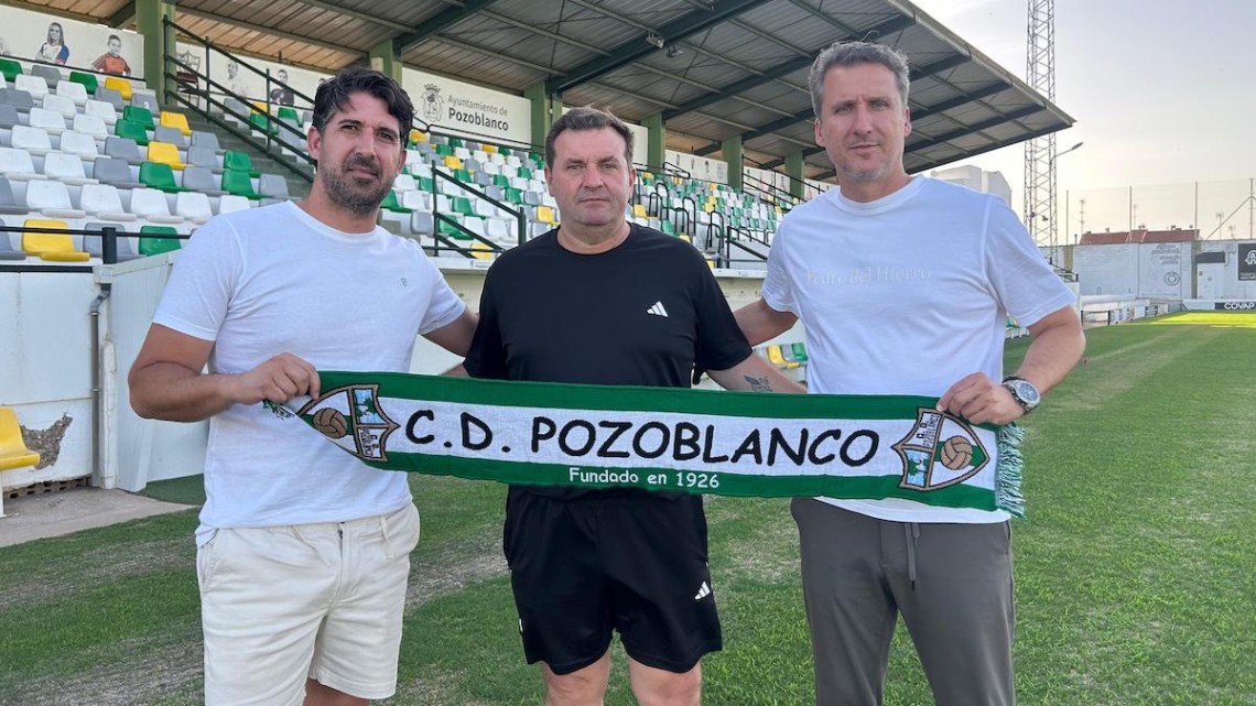 Gaspar Gálvez junto a David García y 'Chechu' Heredia
