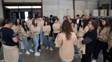 El alumnado durante una visita