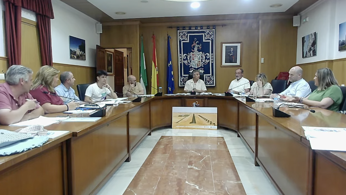 Pleno de presupuestos en el Ayuntamiento de Hinojosa del Duque