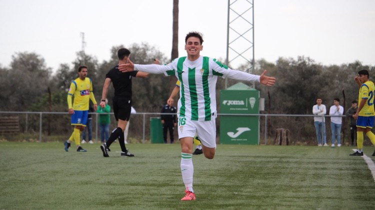 Álvaro Gómez durante su etapa con el Córdoba B