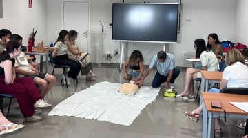 El alumnado pudo poner en práctica lo aprendido sobre la reanimación cardiopulmonar