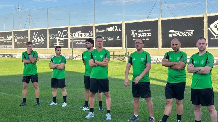 Gaspar Gálvez, en el centro, durante una sesión de entrenamiento de la pretemporada