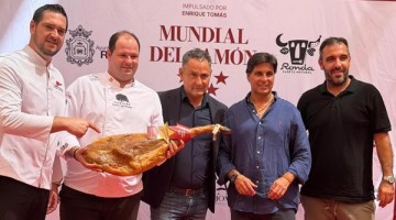 Momento de la entrega de premios al mejor jamón de Los Pedroches en el I Mundial del Jamón