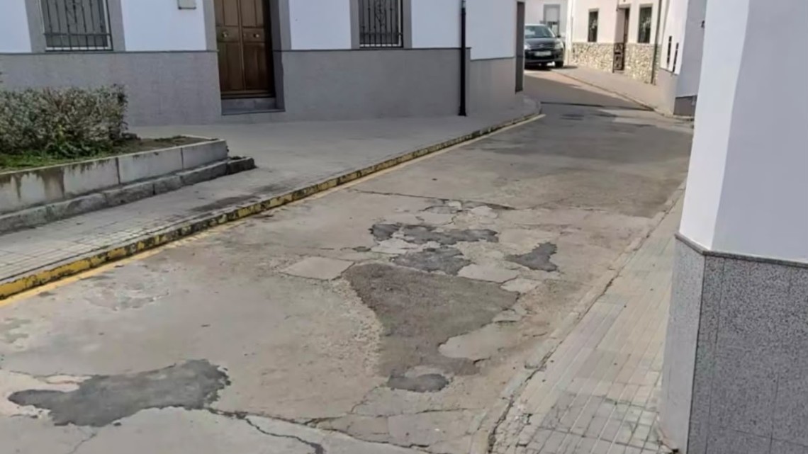 Estado actual de la calle Juan Torrico sobre la que se actuará.