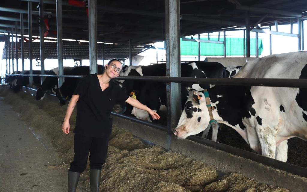 Ana García es una joven ganadera de vacuno de leche de Pozoblanco.