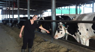 Ana García es una joven ganadera de vacuno de leche de Pozoblanco.